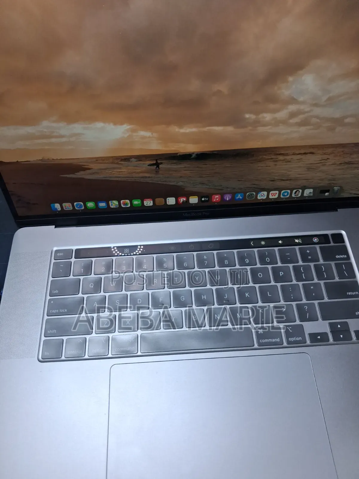 New Laptop Apple MacBook Pro 2019 32GB Intel Core i9 SSD 512GB