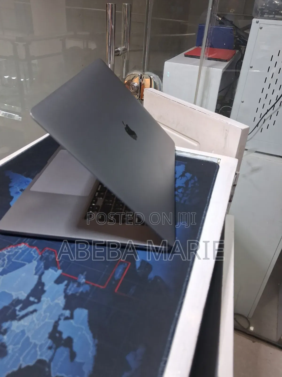 New Laptop Apple MacBook Pro 2019 32GB Intel Core i9 SSD 512GB