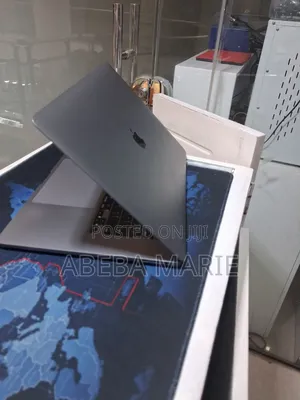 New Laptop Apple MacBook Pro 2019 32GB Intel Core i9 SSD 512GB