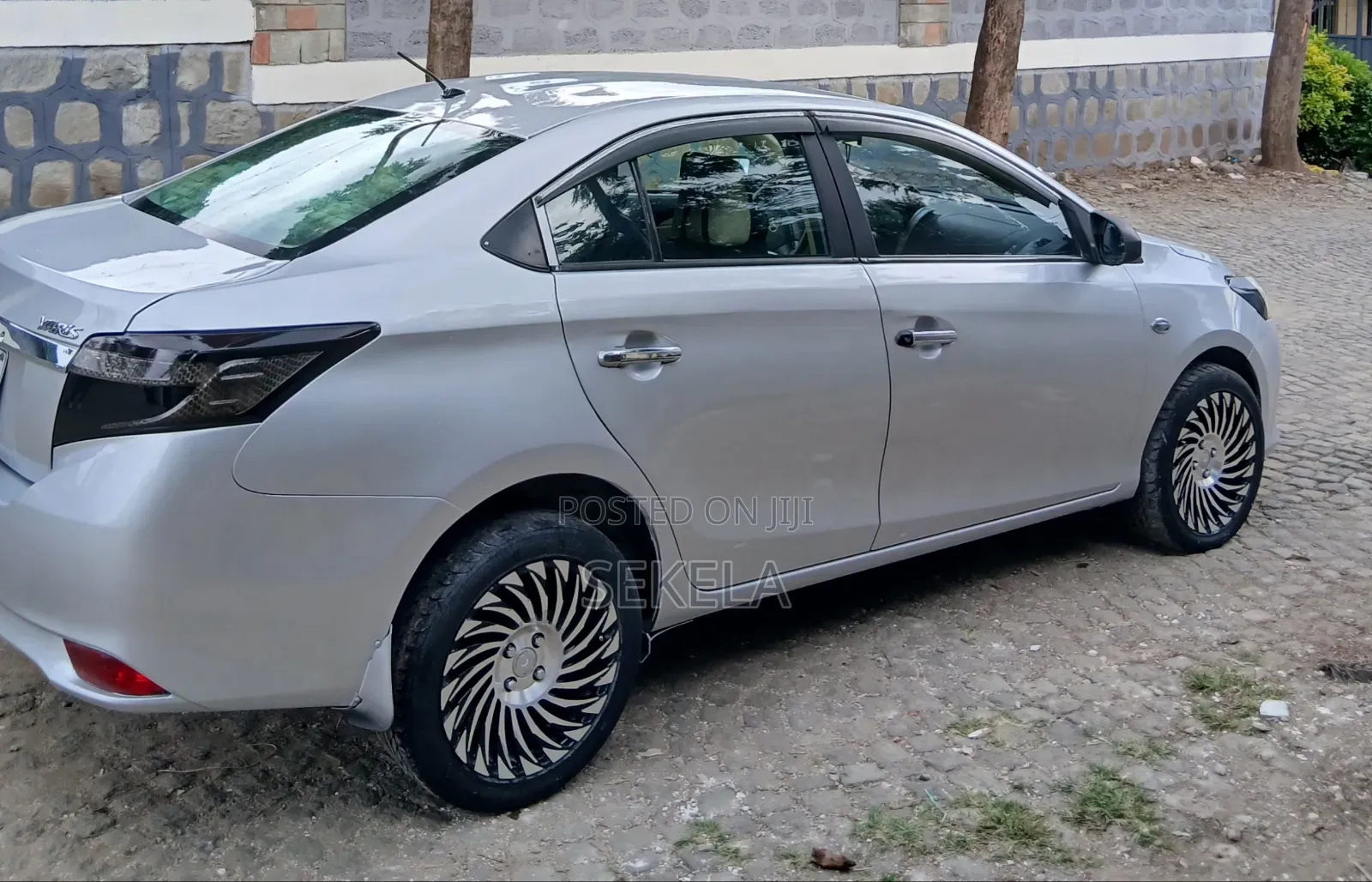 Toyota Yaris SE Hatchback 5dr 2014 Silver