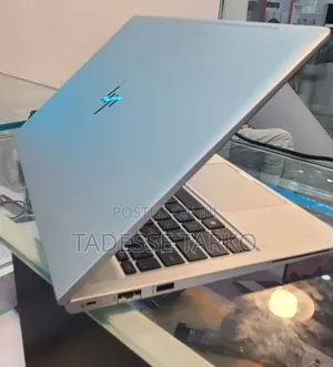 New Laptop HP EliteBook 840 G9 16GB Intel Core i5 SSD 512GB