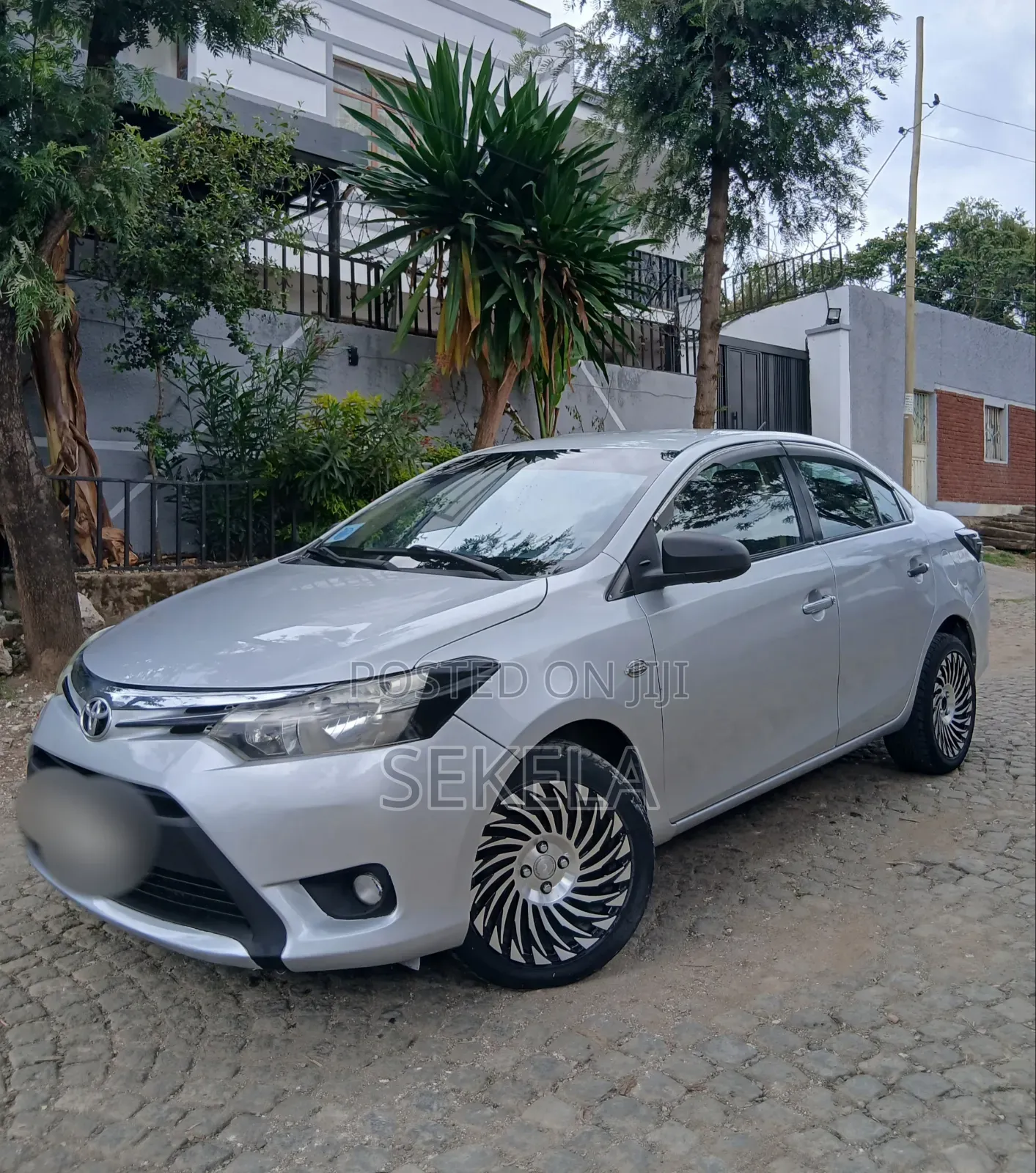Toyota Yaris SE Hatchback 5dr 2014 Silver
