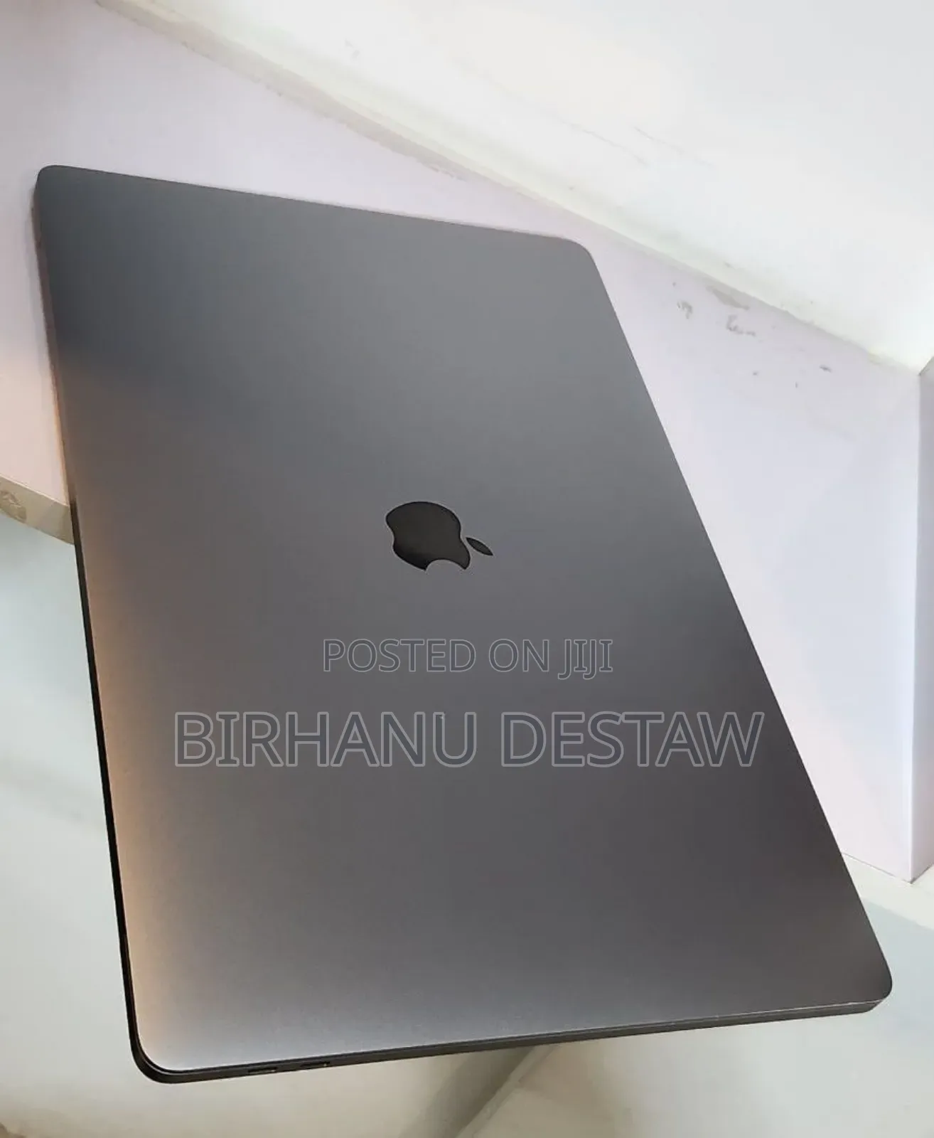 New Laptop Apple MacBook Pro 2019 32GB Intel Core i9 SSD 1T