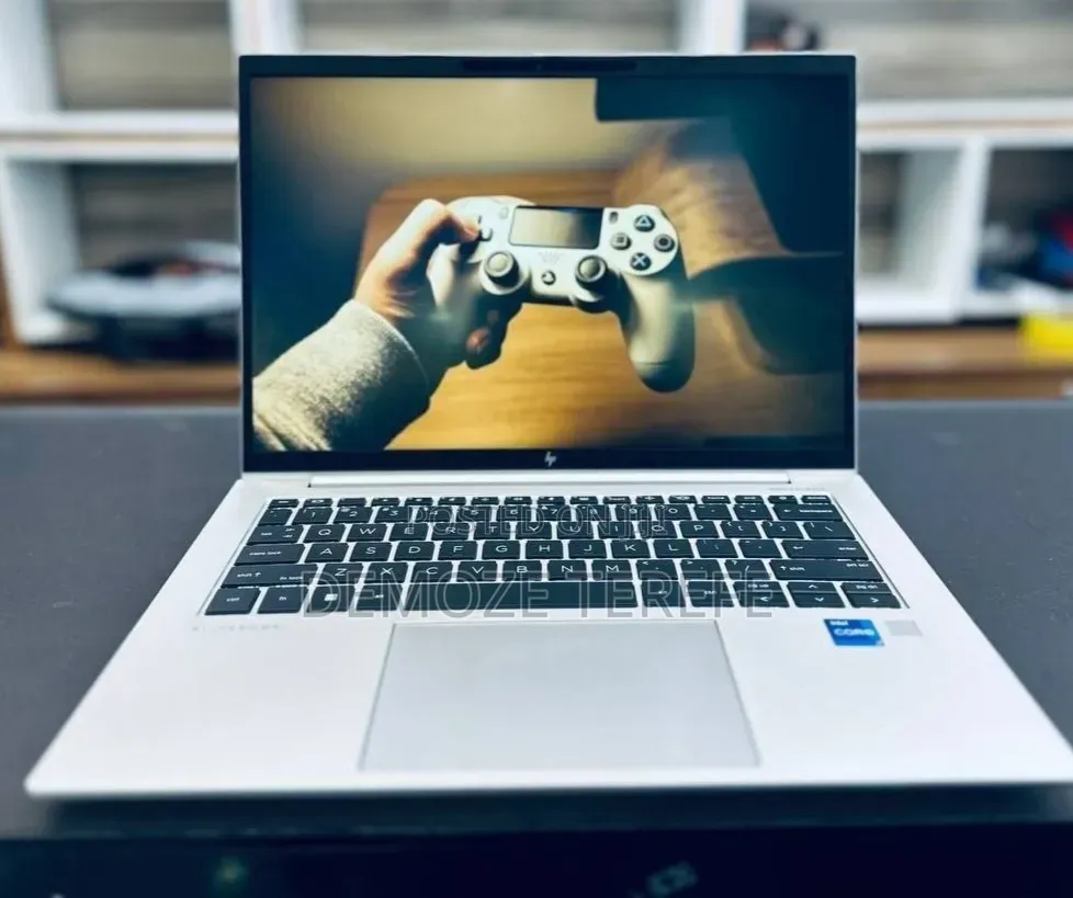 New Laptop HP EliteBook 840 G10 16GB Intel Core i7 SSD 512GB