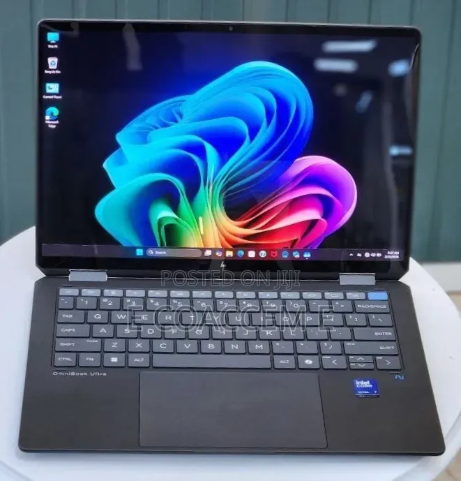 New Laptop HP 16GB Intel Core Ultra 7 SSD 1T