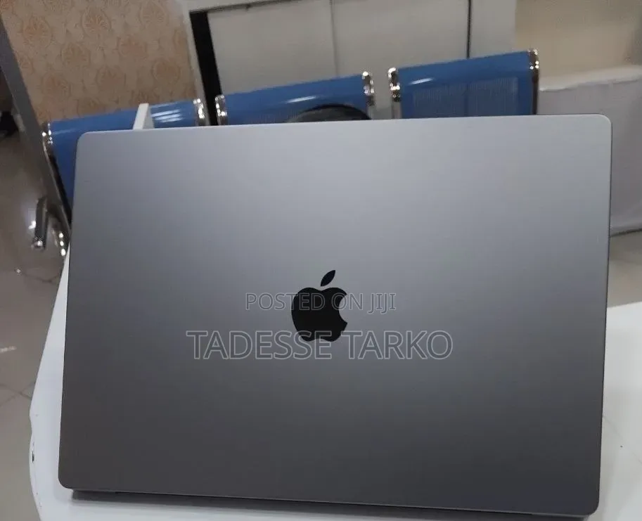 New Laptop Apple MacBook Pro M1 32GB Apple M1 Max SSD 1T