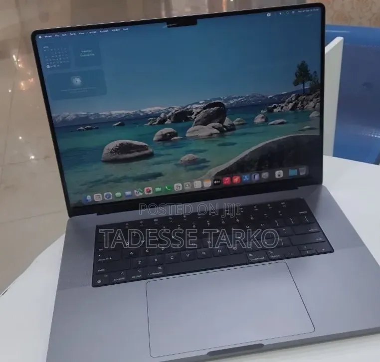 New Laptop Apple MacBook Pro M1 32GB Apple M1 Max SSD 1T