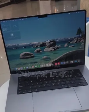 New Laptop Apple MacBook Pro M1 32GB Apple M1 Max SSD 1T