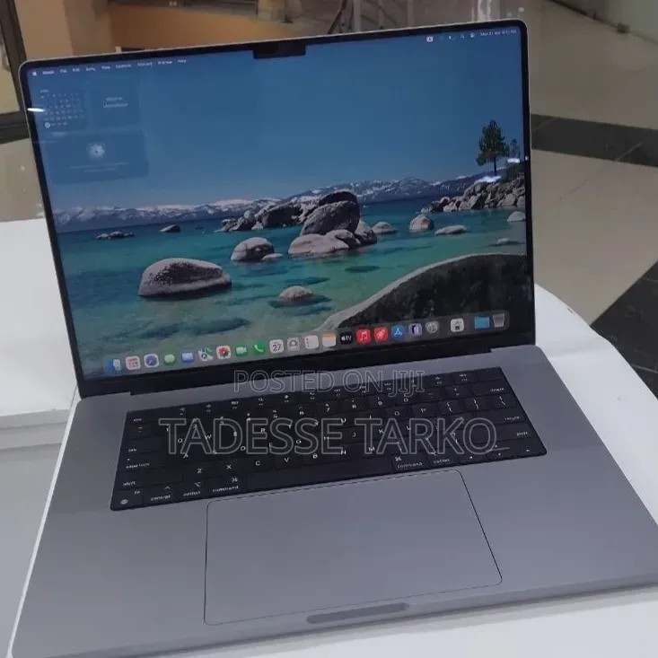 New Laptop Apple MacBook Pro M1 32GB Apple M1 Max SSD 1T