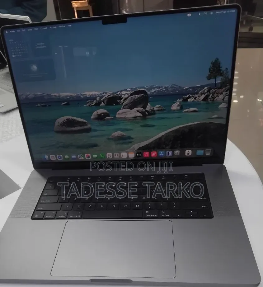 New Laptop Apple MacBook Pro M1 32GB Apple M1 Max SSD 1T