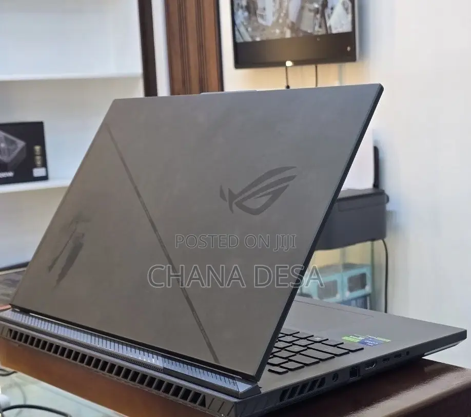 New Laptop Asus 32GB Intel Core i9 SSD 2T