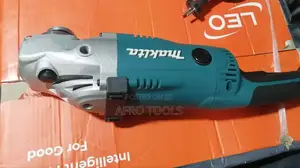 Makita 2400w Grinder