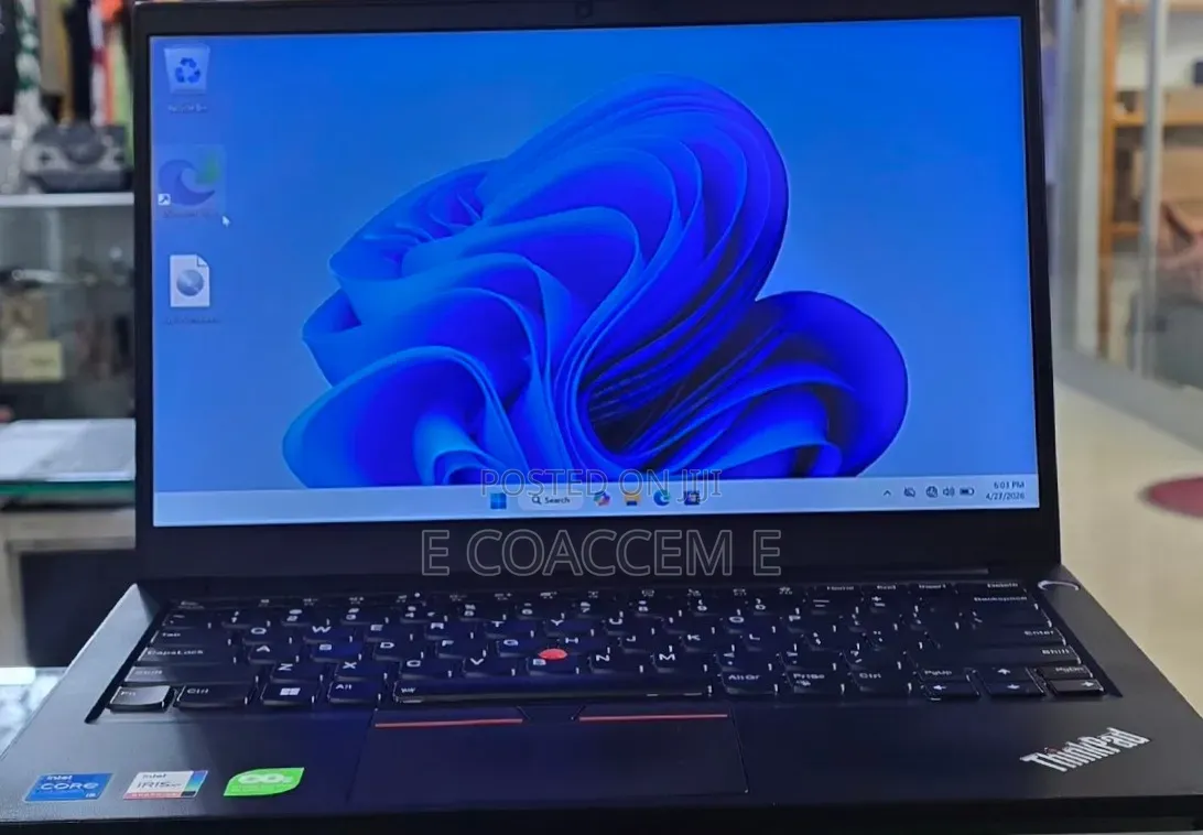 New Laptop Lenovo 16GB Intel Core i5 SSD 512GB