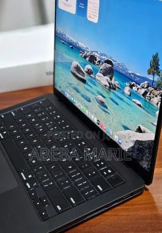 New Apple MacBook Pro 2025 M5 14-inch 16GB Apple M5 Pro SSD 512GB