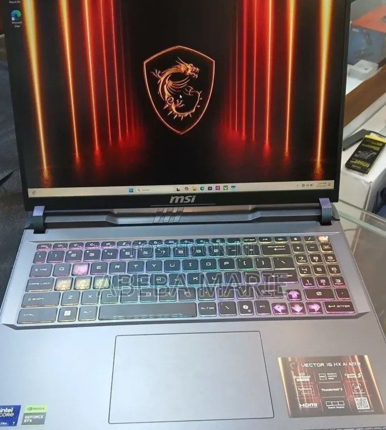 New Laptop MSI Vector 16 HX AI A2XWIG 32GB Intel Core Ultra 7 SSD 1T