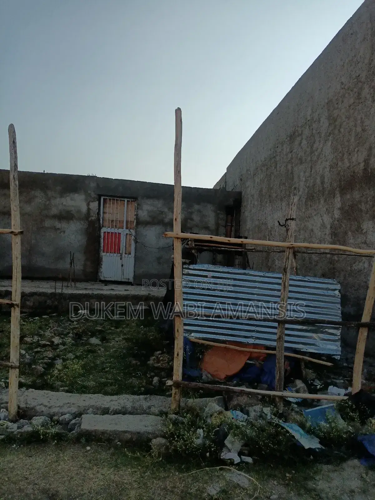 8bdrm House in Dukam, East Shewa for sale