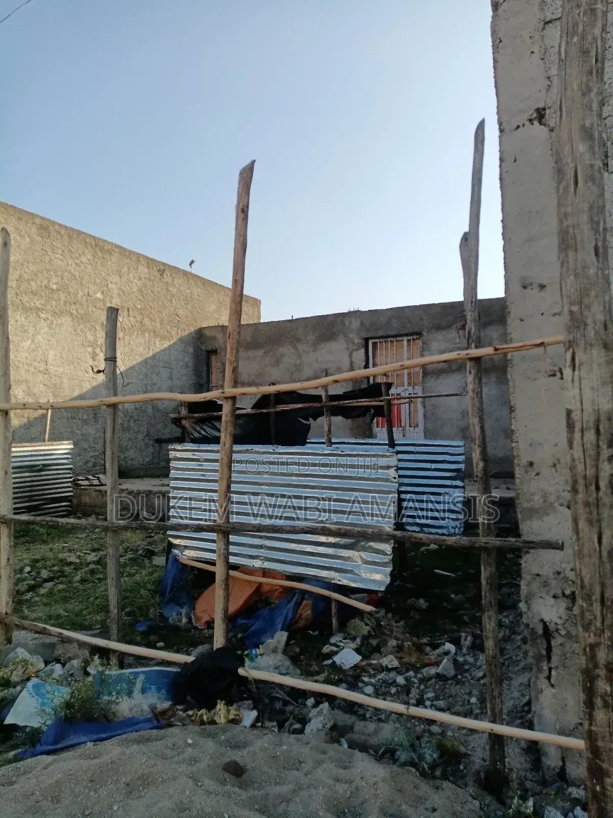 8bdrm House in Dukam, East Shewa for sale