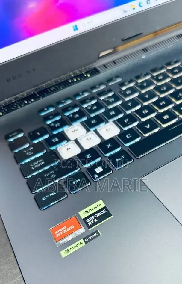 New Laptop Asus ROG Strix G17 32GB AMD Ryzen 9 SSD 1T