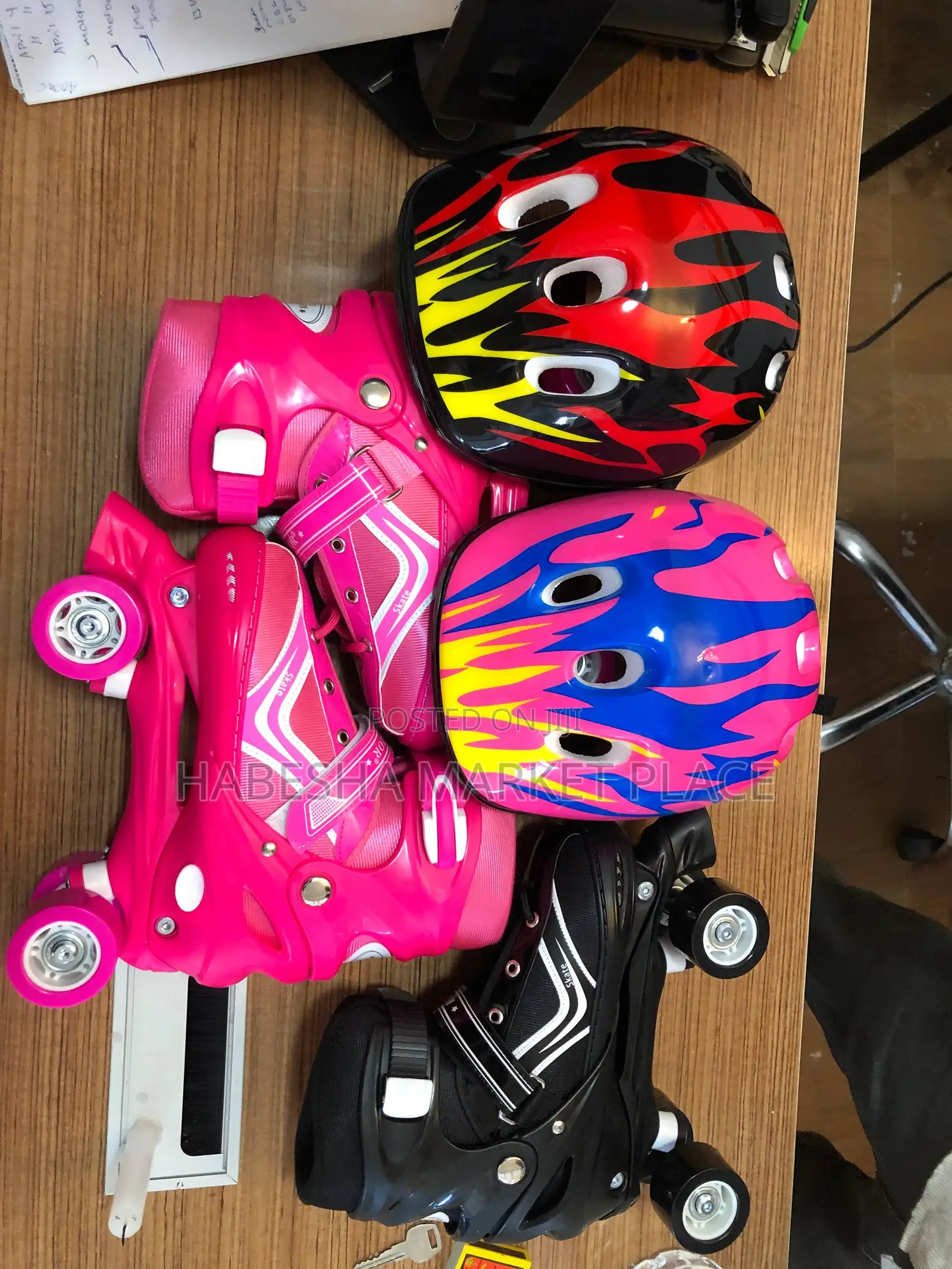 Adjustable Skate Shoes Helmet and Guard