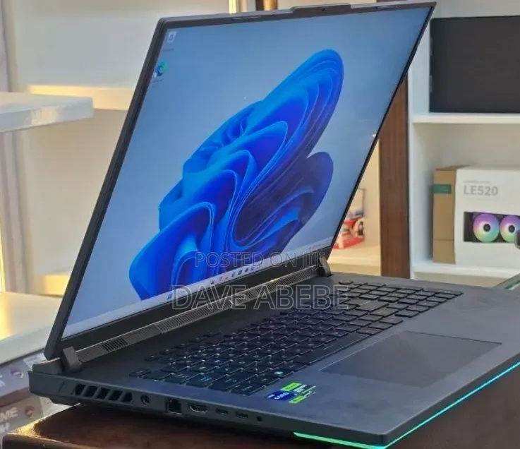 New Laptop Asus 16GB Intel Core i9 SSD 1T