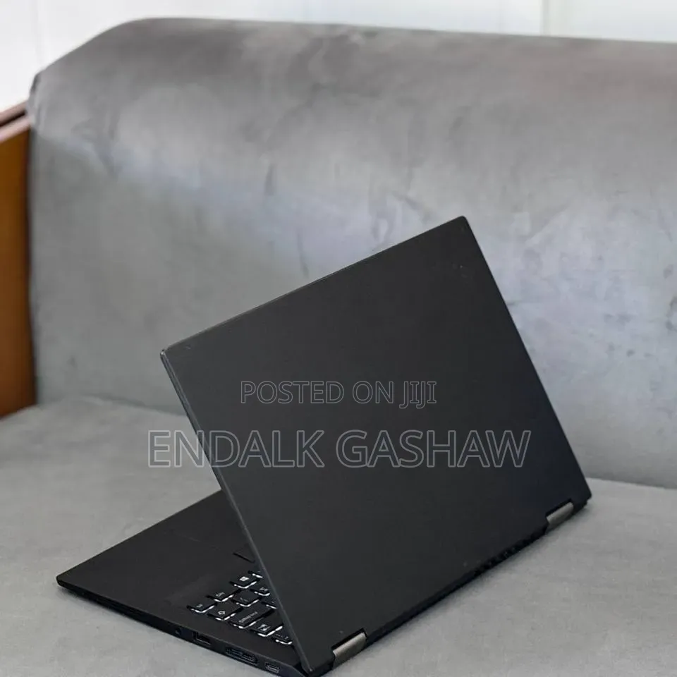 New Laptop Lenovo ThinkPad Yoga 370 8GB Intel Core i5 SSD 256GB