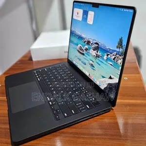 New Laptop Apple MacBook Pro 2025 M5 14-inch 16GB Apple M5 SSD 512GB