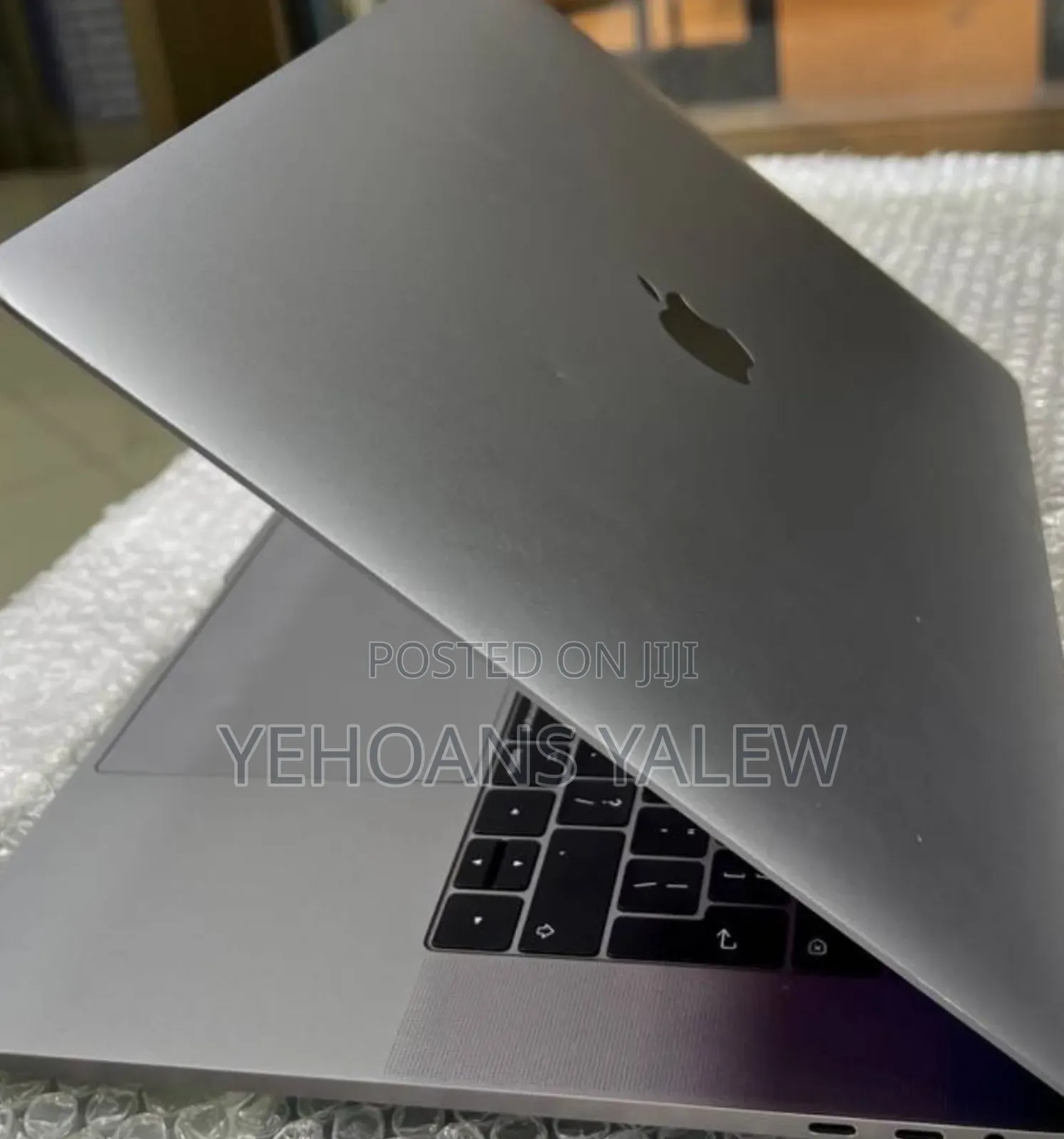 New Laptop Apple MacBook Pro 2017 16GB Intel Core i7 SSD 512GB