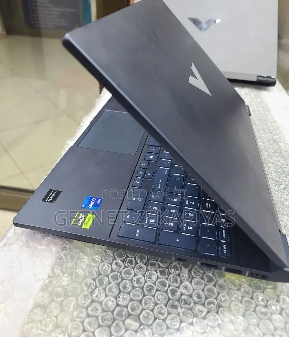 New Laptop HP Victus 16 16GB Intel Core i7 SSD 512GB