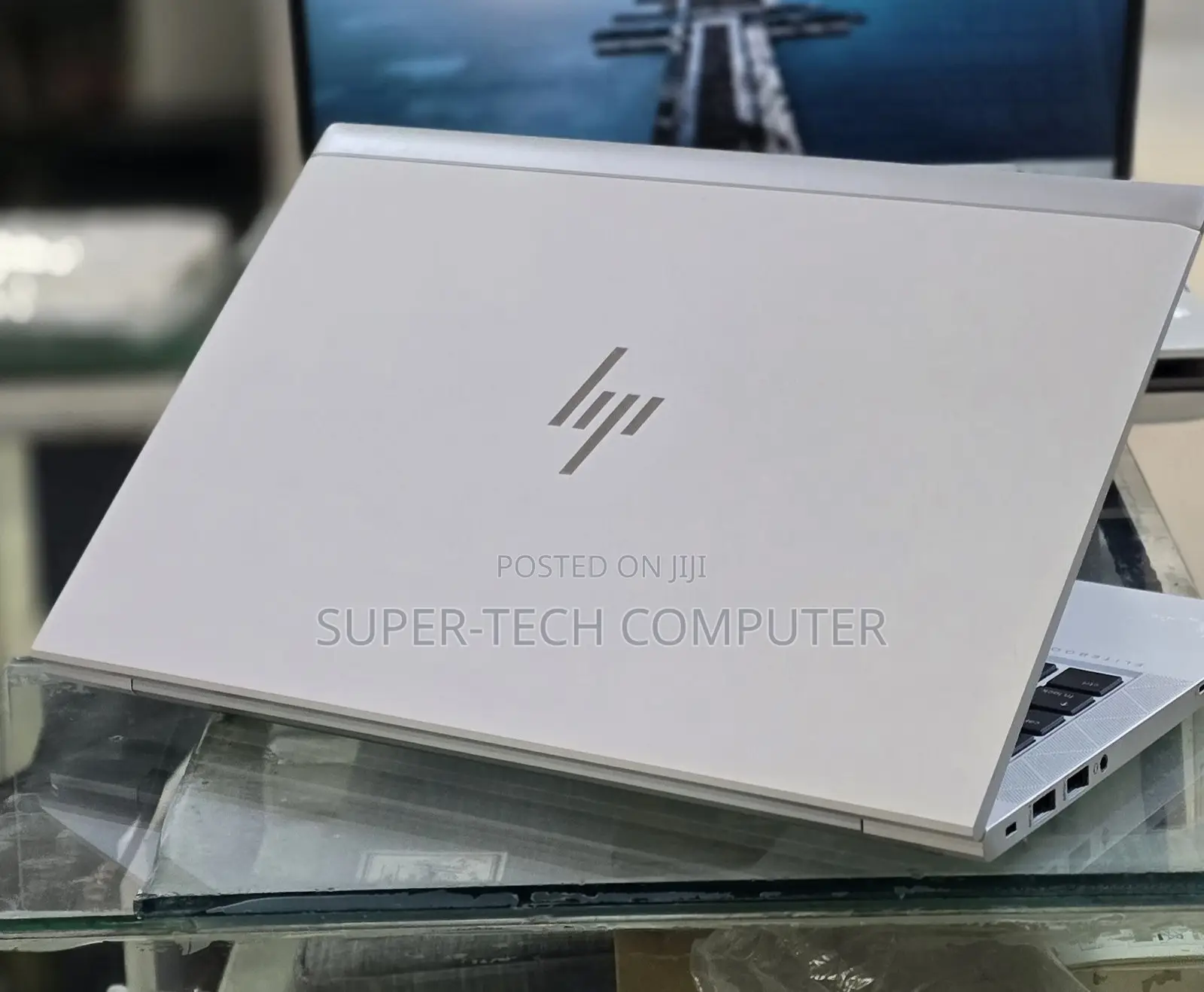 New Laptop HP EliteBook 830 G8 8GB Intel Core i5 SSD 512GB