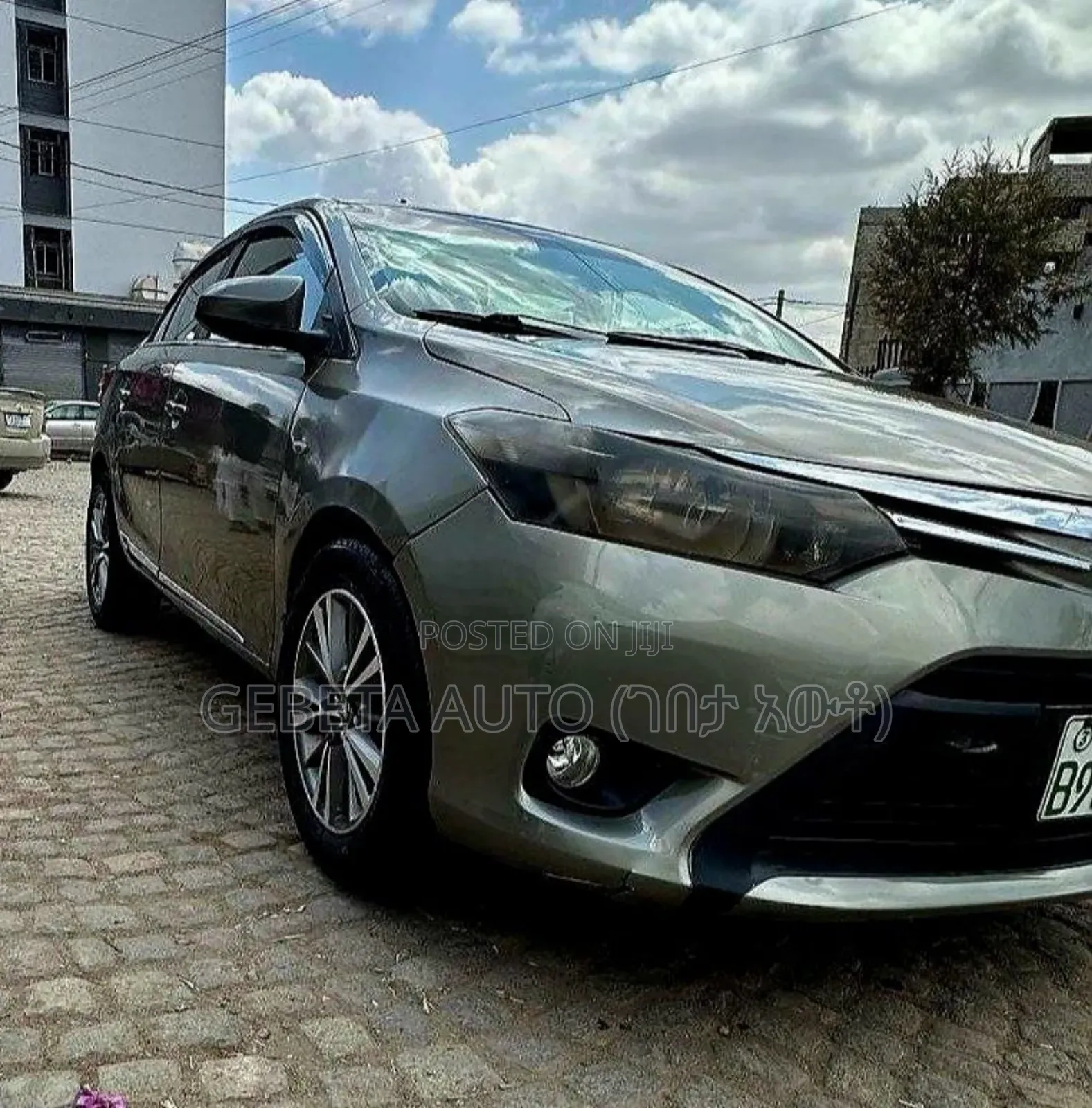 Toyota Yaris 2015 Green