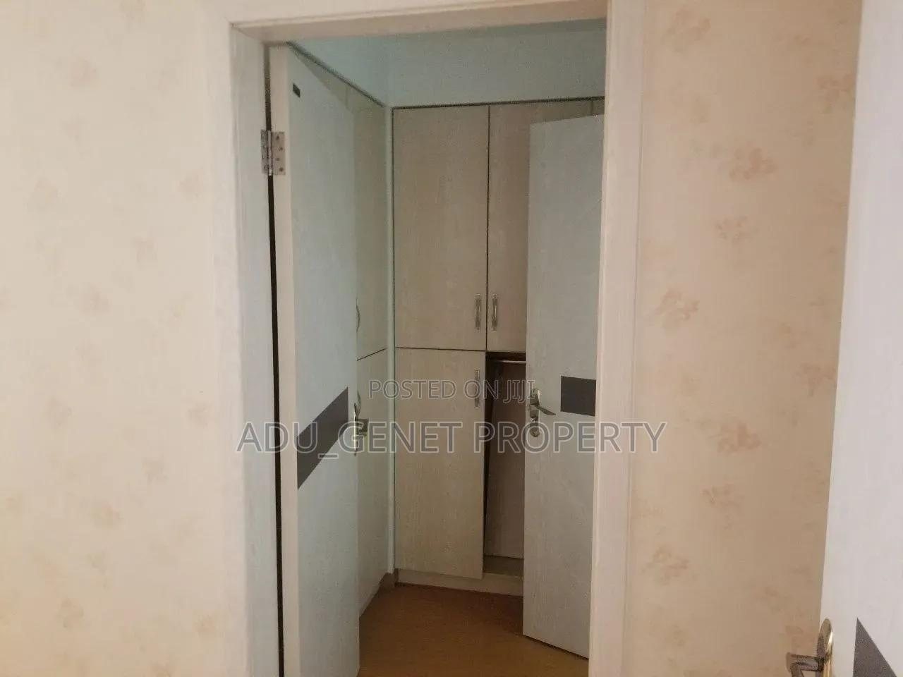 Furnished 2bdrm Apartment in Tsehaye, Bole for sale