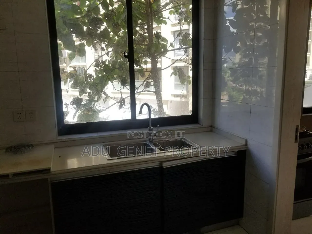 Furnished 2bdrm Apartment in Tsehaye, Bole for sale