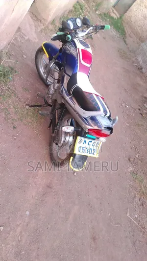 TVS HLX 125 2006