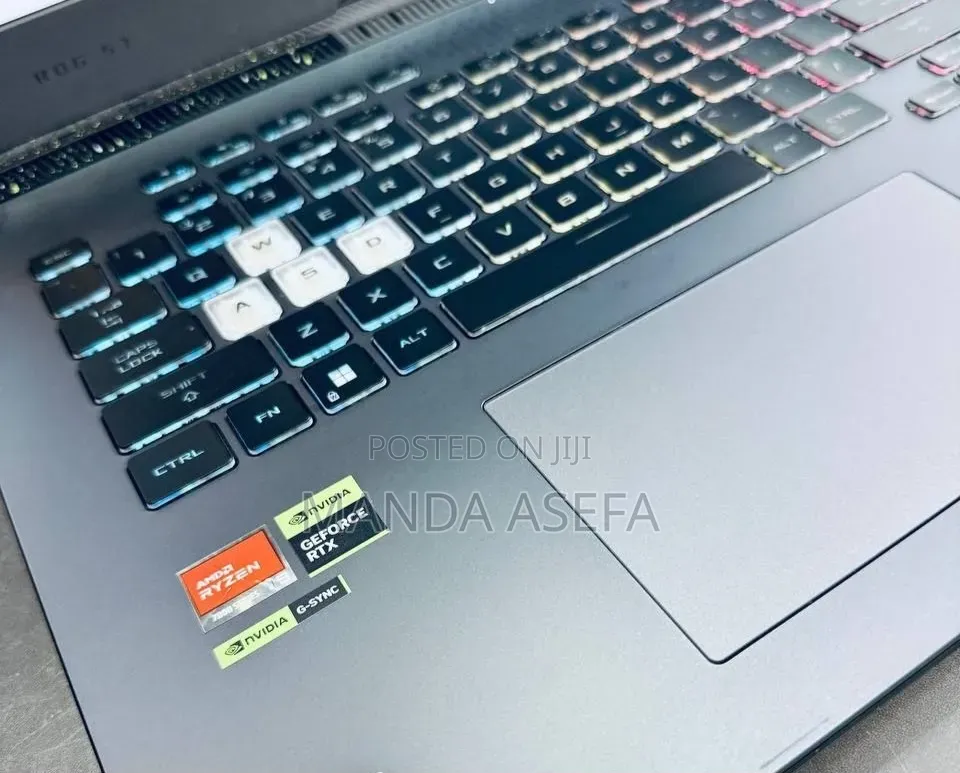 New Laptop Asus ROG Strix G17 16GB AMD Ryzen 9 SSD 1T