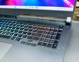 New Laptop Asus ROG Strix G17 16GB AMD Ryzen 9 SSD 1T