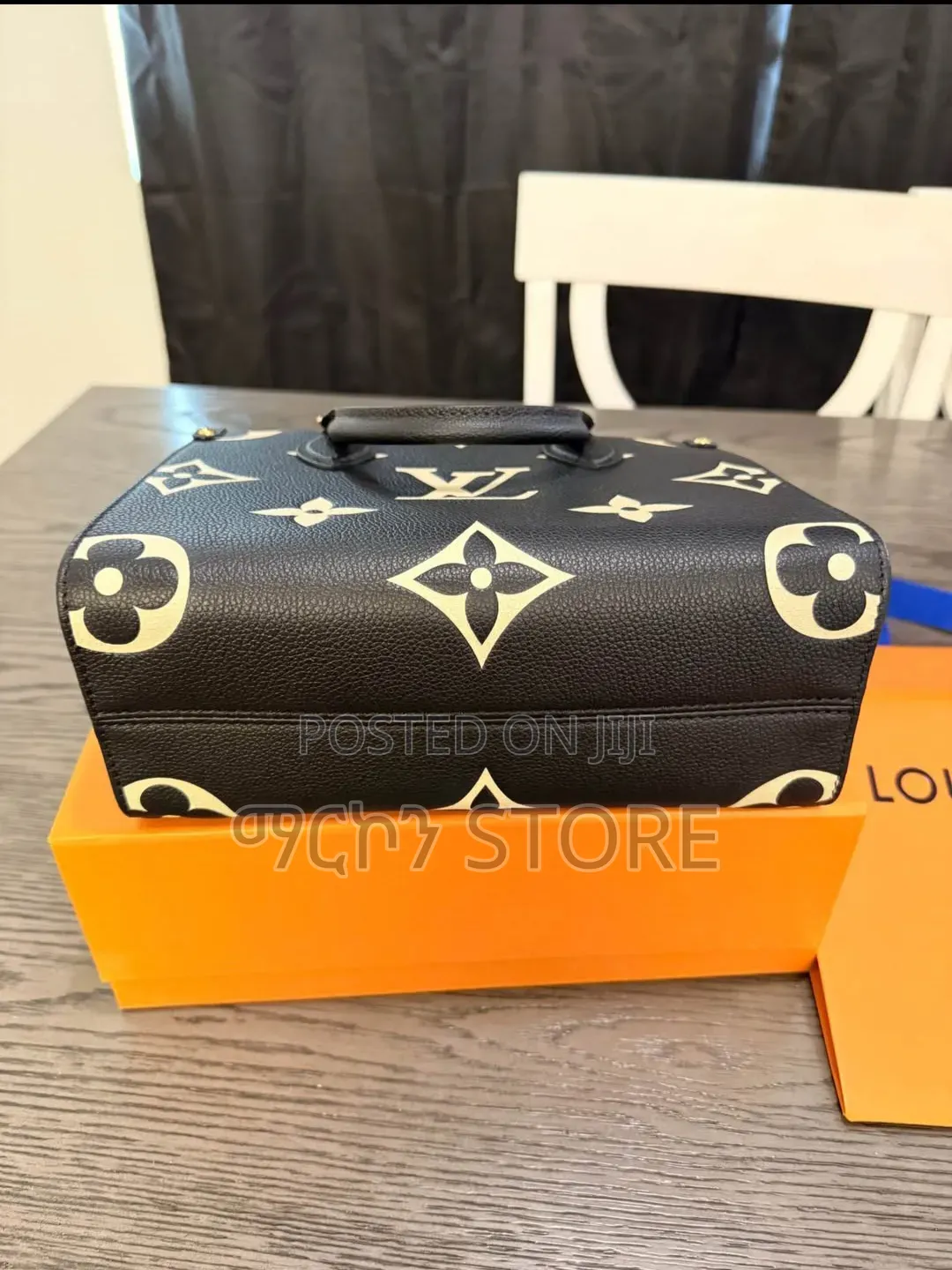 Louis Vuitton Onthego Purse