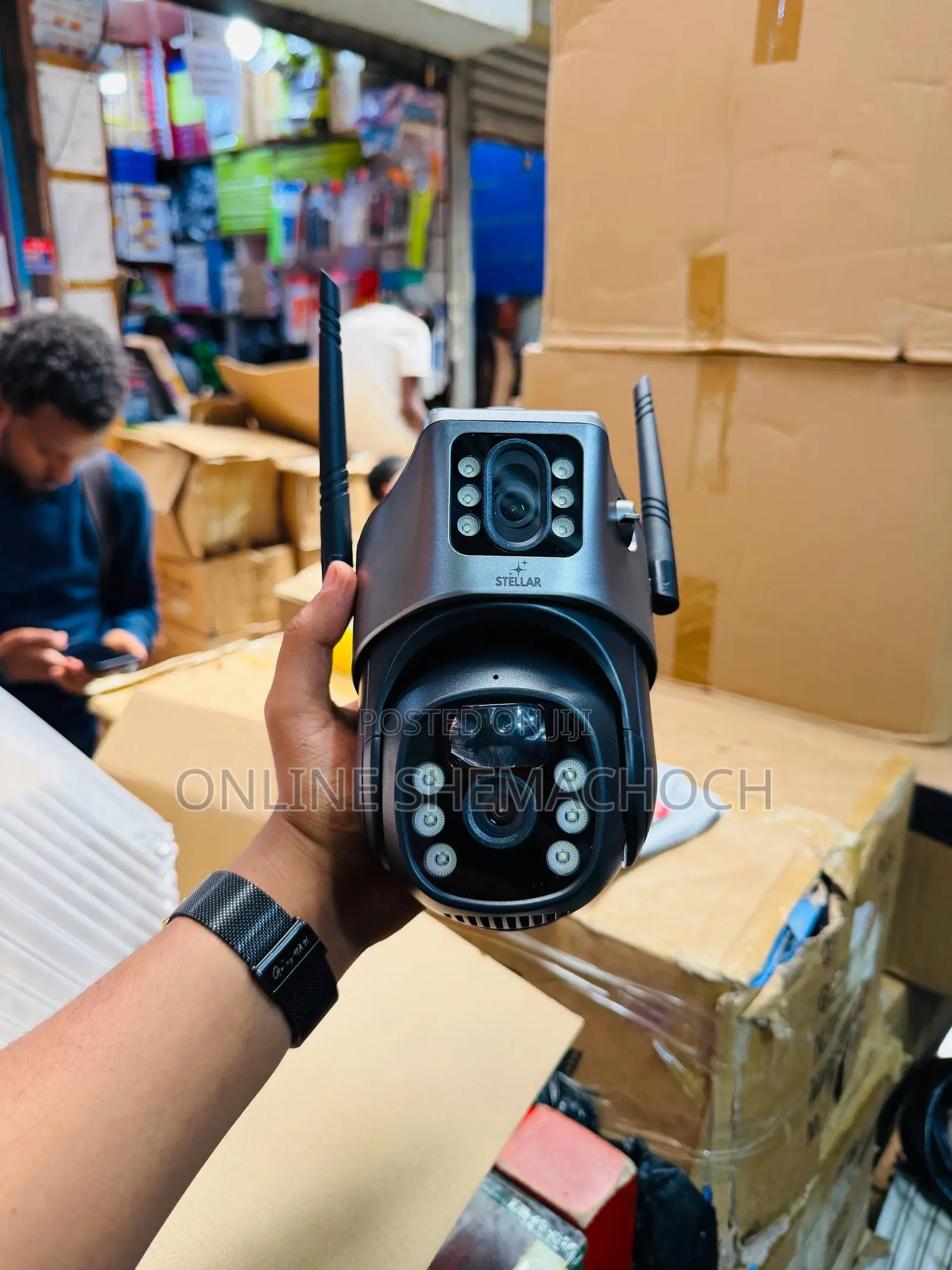 ባለ 2 ሌንስ በ ሲም የሚስራ 4g Stellar Dual Lens C600 Solar Camera