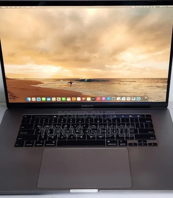 New Laptop Apple MacBook 32GB Intel Core i9 SSD 1T