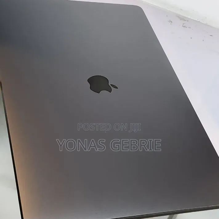 New Laptop Apple MacBook 32GB Intel Core i9 SSD 1T