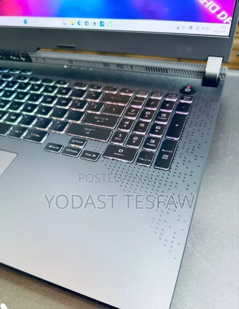 New Laptop Asus ROG Strix G17 16GB AMD Ryzen 9 SSD 1T