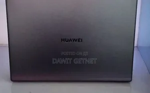 New Laptop Huawei MateBook 13 WRT-W19E 16GB Intel Core i7 SSD 512GB