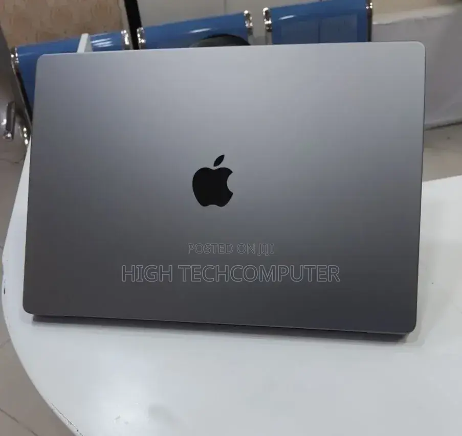 New Apple MacBook Pro 2026 M5 Max 16-inch 32GB Apple M1 Max SSD 1T
