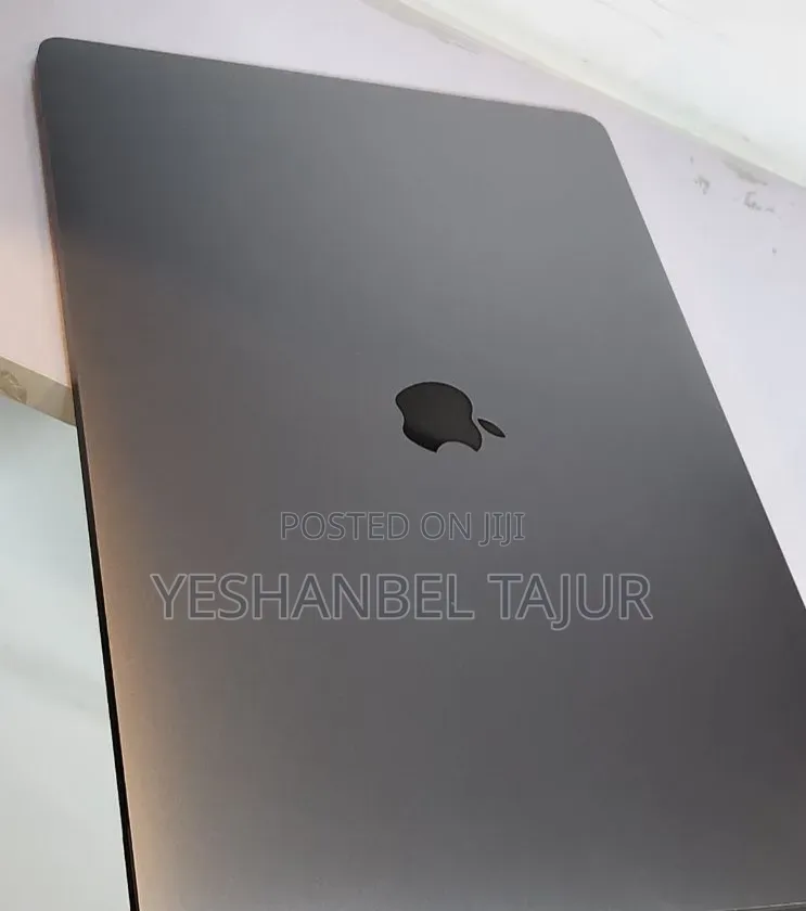 New Laptop Apple MacBook Pro 2019 32GB Intel Core i9 SSD 1T