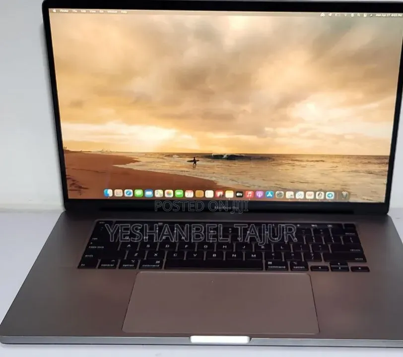 New Laptop Apple MacBook Pro 2019 32GB Intel Core i9 SSD 1T