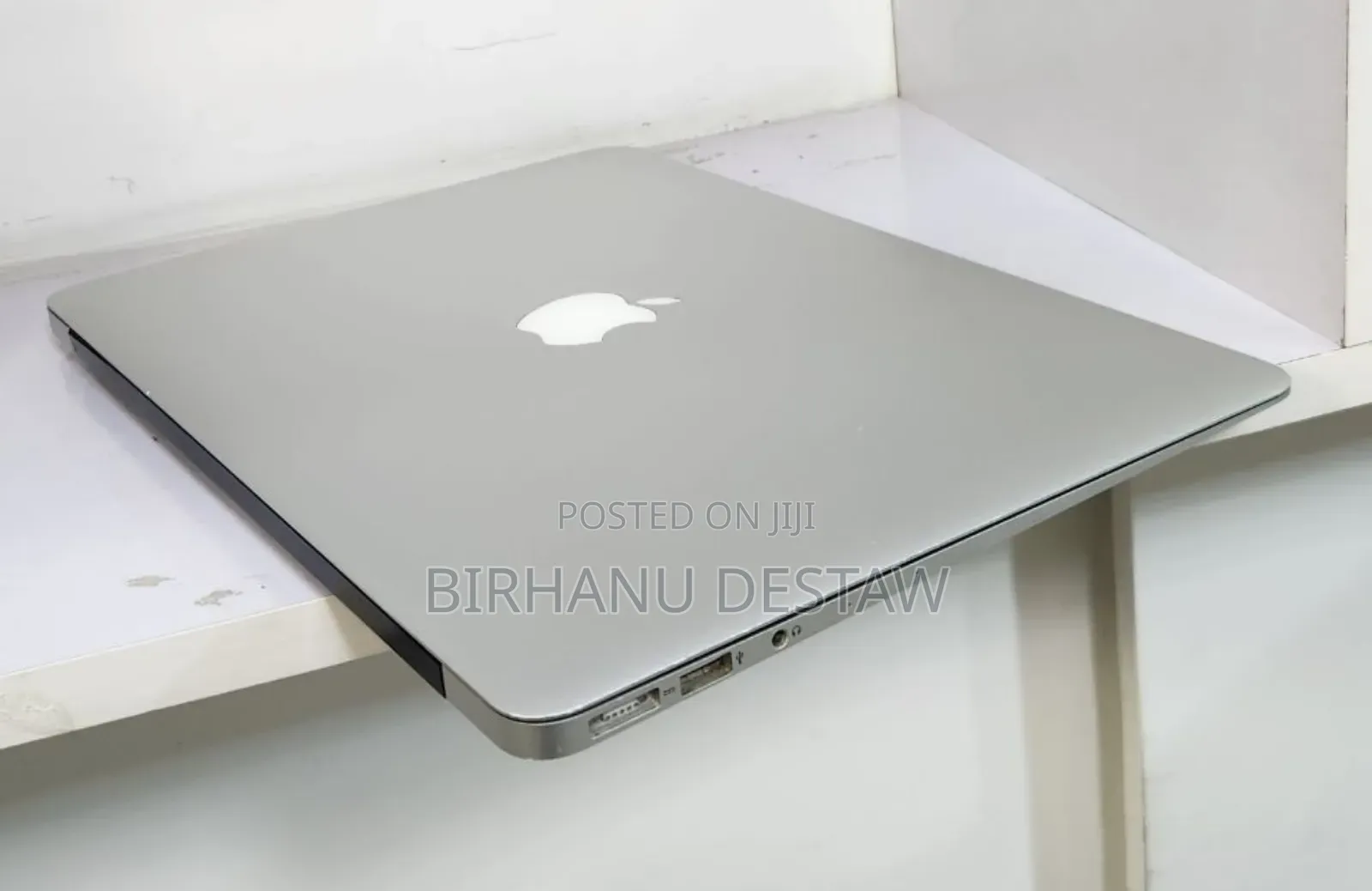 New Laptop Apple MacBook Air 2017 8GB Intel Core i5 SSD 256GB