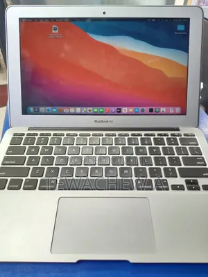 Laptop Apple MacBook 2015 4GB Intel Core i5 SSD 128GB