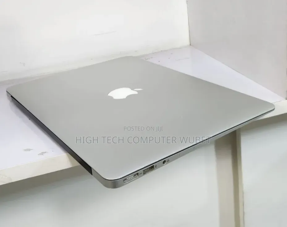 New Laptop Apple MacBook Air 2017 8GB Intel Core i7 SSD 256GB