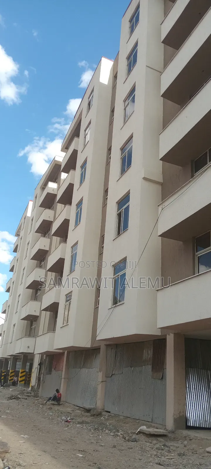 3bdrm Apartment in የአምደሁን ራልስቴት, Nifas Silk-Lafto for sale