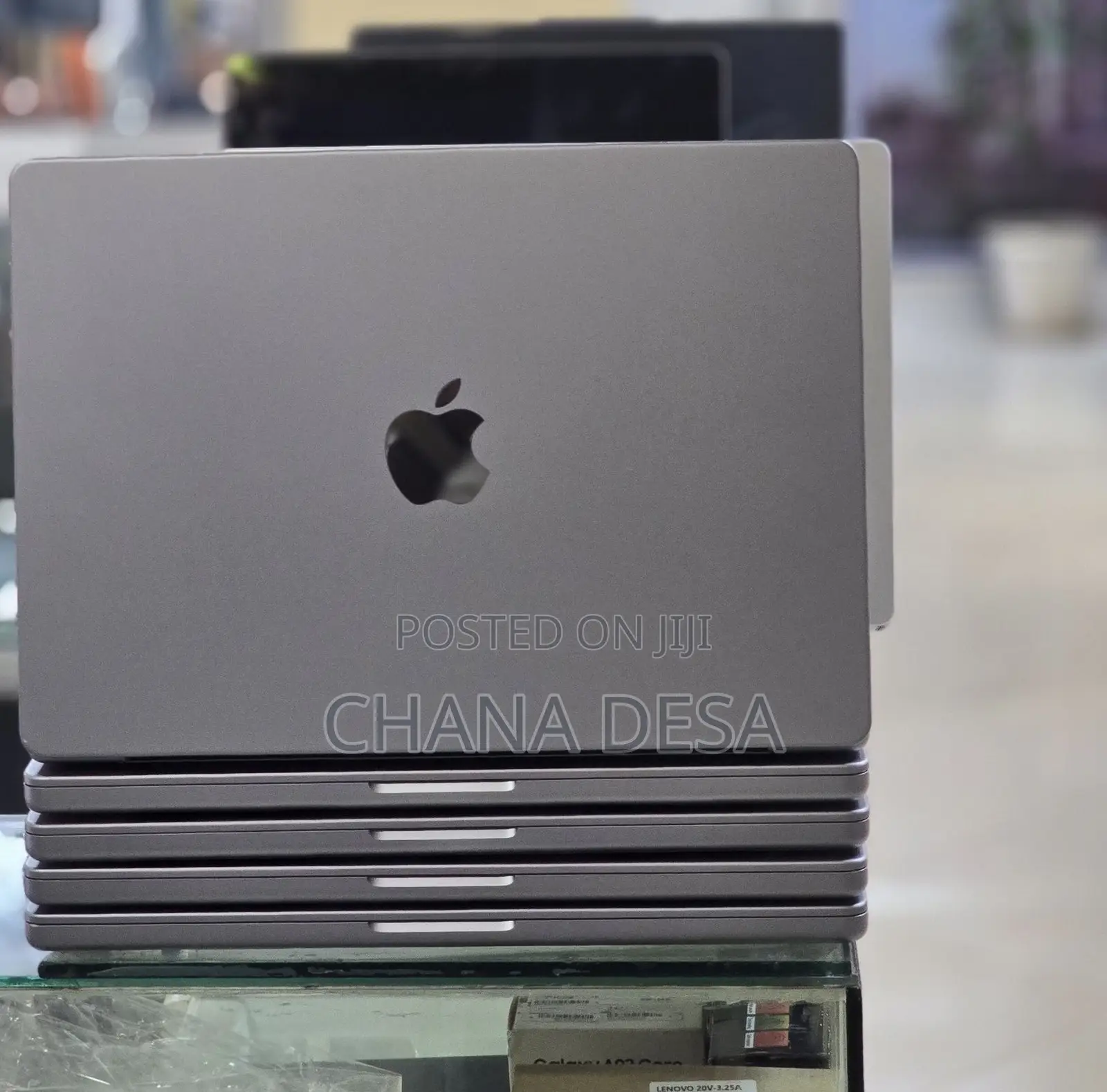 New Laptop Apple MacBook Pro M1 32GB Apple M1 Pro SSD 512GB