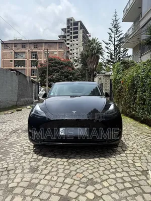 Tesla Model Y 2023 Black
